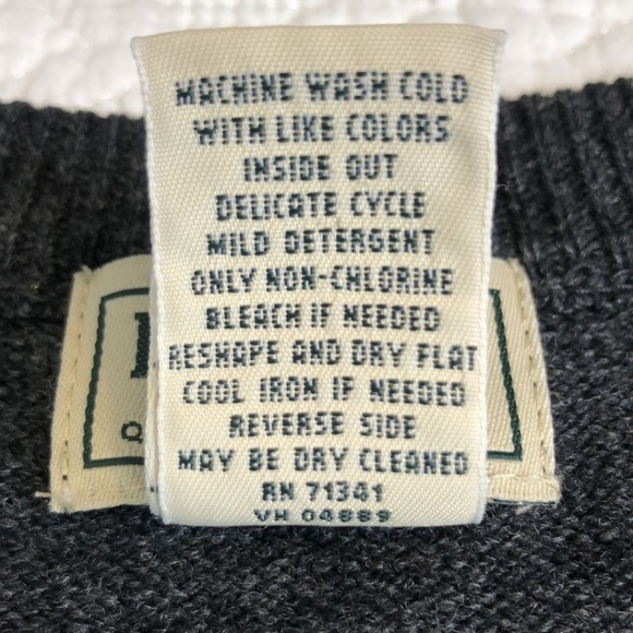 LL Bean Mens XL Regular Black/Gray V-Neck Pullover Vest 100% Lambs Wool - Picture 9 of 10